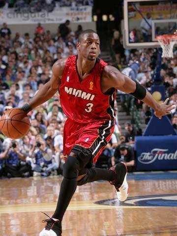 官方：大埔将在亚冠赛前为大埔火灾遇难者默哀一分钟（官方宣布：亚冠开球前，大埔队将为大埔火灾遇难者默哀一分钟）