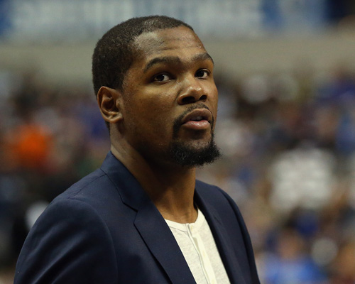 卡尼萨雷斯：黄潜也是冠军候选者；霍安要更加严格要求自己（卡尼萨雷斯：黄潜同样在争冠行列，霍安需对自己更严苛）