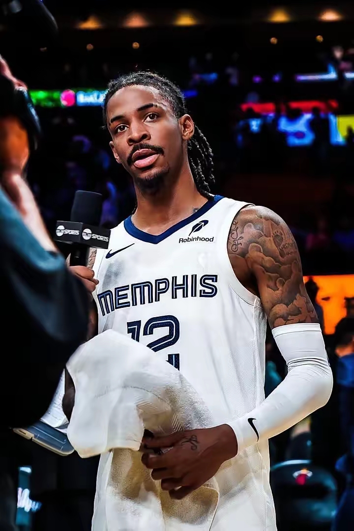 库尔图瓦生涯17次对阵曼城全部丢球，从未完成零封（库尔图瓦对曼城17战场场失球，生涯从未零封）