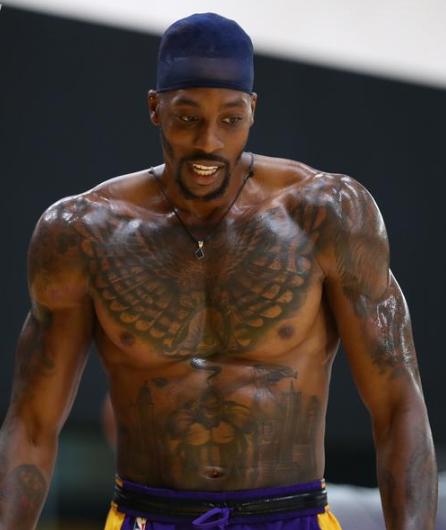 德天空：伊萨克再次表示只想加盟利物浦，近日还拒绝了曼联（德天空：伊萨克重申只愿加盟利物浦，近期已拒曼联邀约）